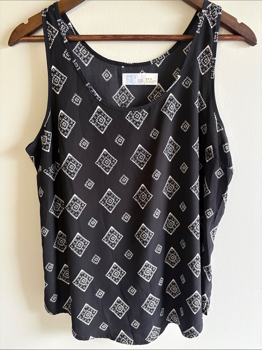 Time and Tru Black White Medallion Print Tank Top Boho Casual Medium